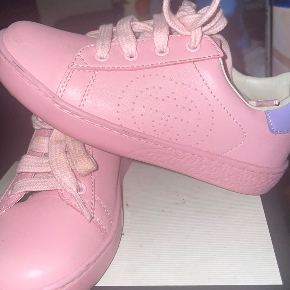 Toddler Girl Gucci Sneakers ( Size 25 )  Worn Twice